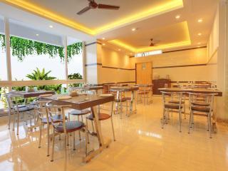 Hotel Sanman Gardenia Bangalore Exteriör bild