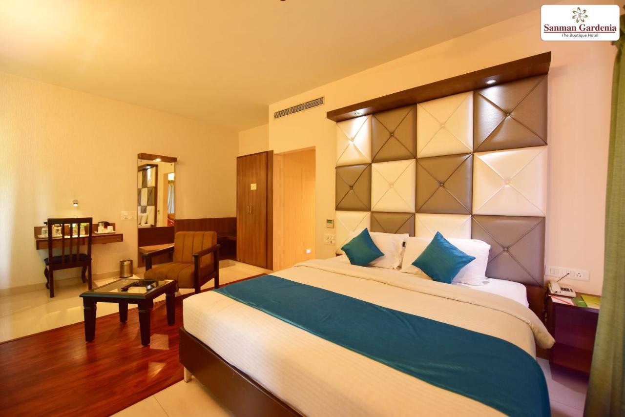 Hotel Sanman Gardenia Bangalore Exteriör bild