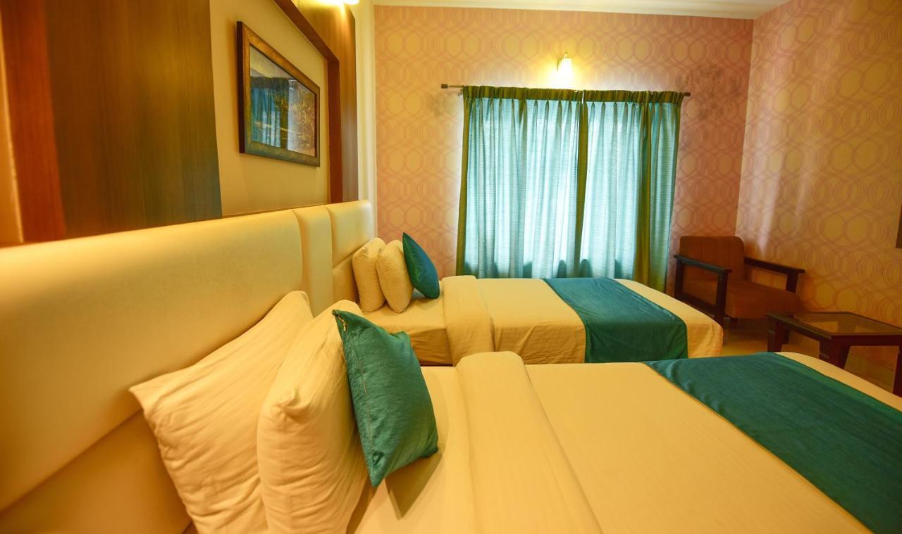 Hotel Sanman Gardenia Bangalore Exteriör bild